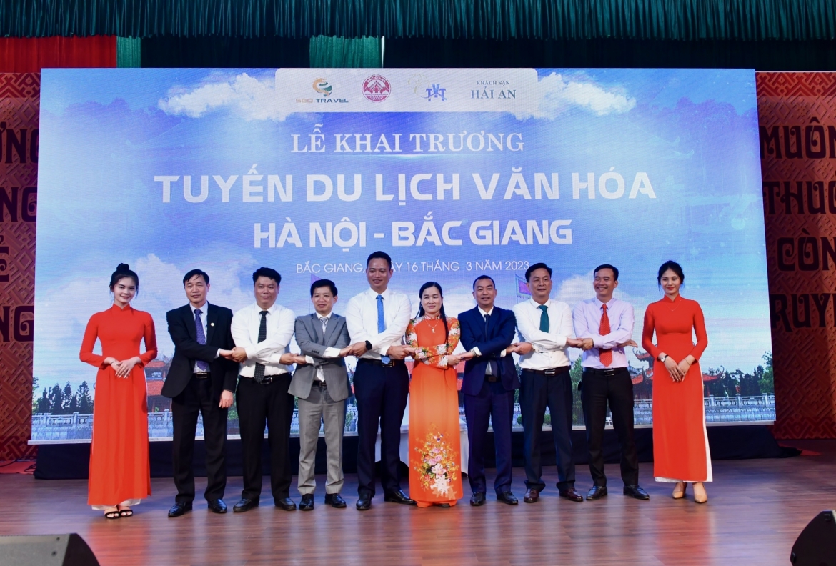 Lễ khai trương tuyến du lịch văn hóa Hà Nội - Bắc Giang.