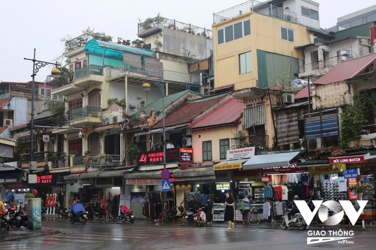 Mùa thứ 5 ở Hà Nội.