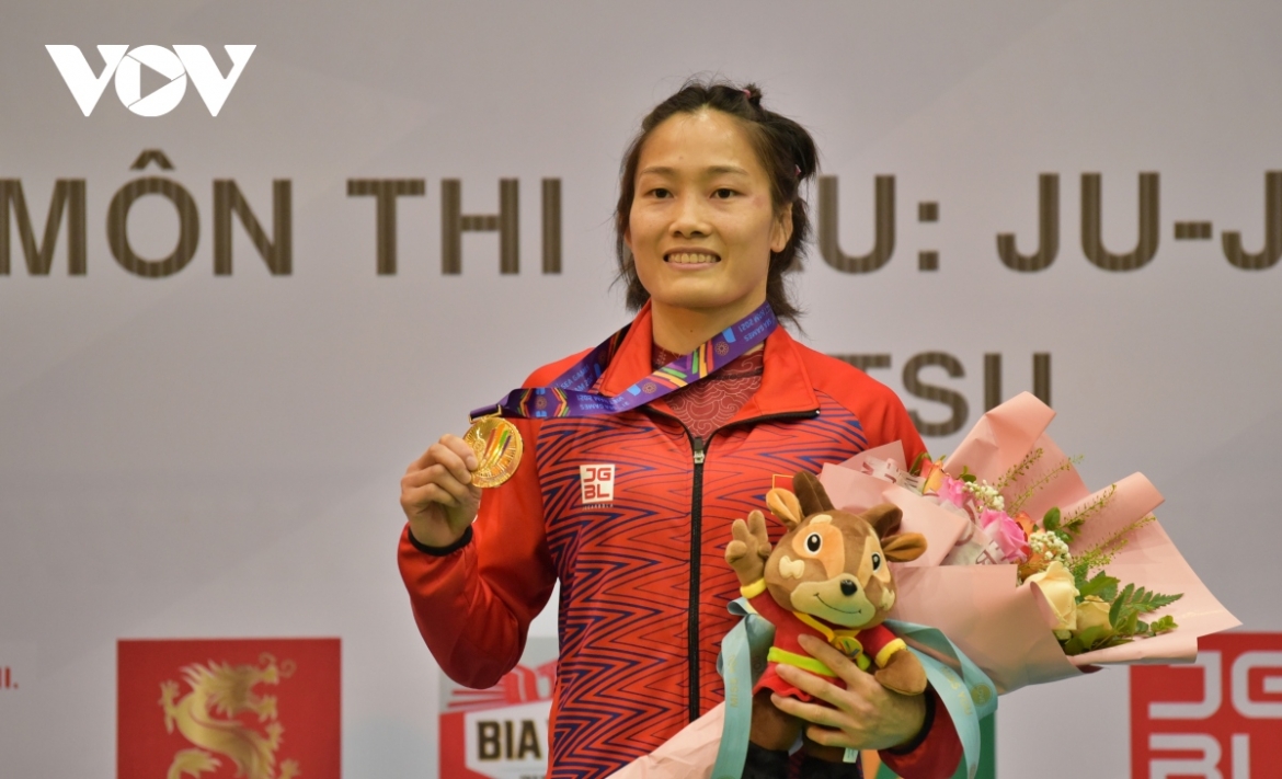 Phùng Thị Huệ (Jujitsu) có thể là VĐV đầu tiên của thể thao Việt Nam giành HCV ở SEA Games 32 (Ảnh: Dương Thuật). 