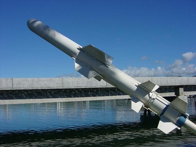 Tên lửa chống hạm Harpoon do Mỹ sản xuất. Ảnh: Naval