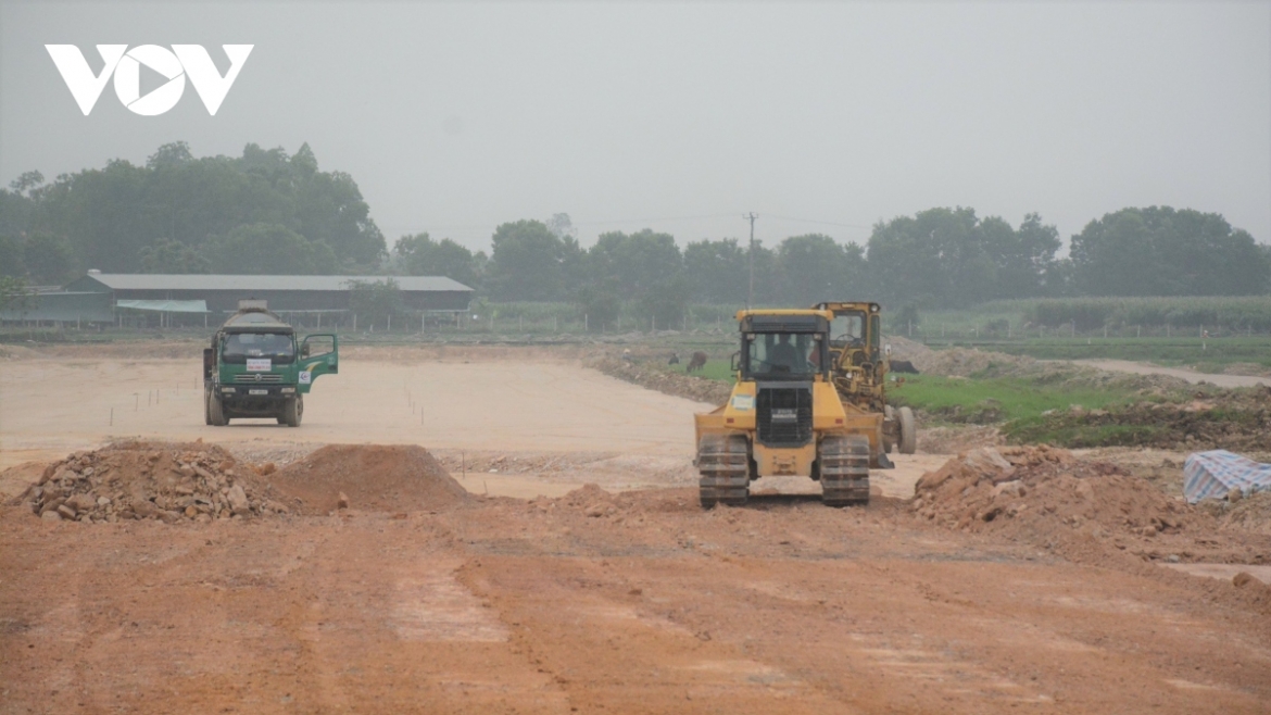 Các chuyên gia cho rằng cao tốc Tuyên Quang - Hà Giang không nên chia quá nhỏ các gói thầu xây lắp