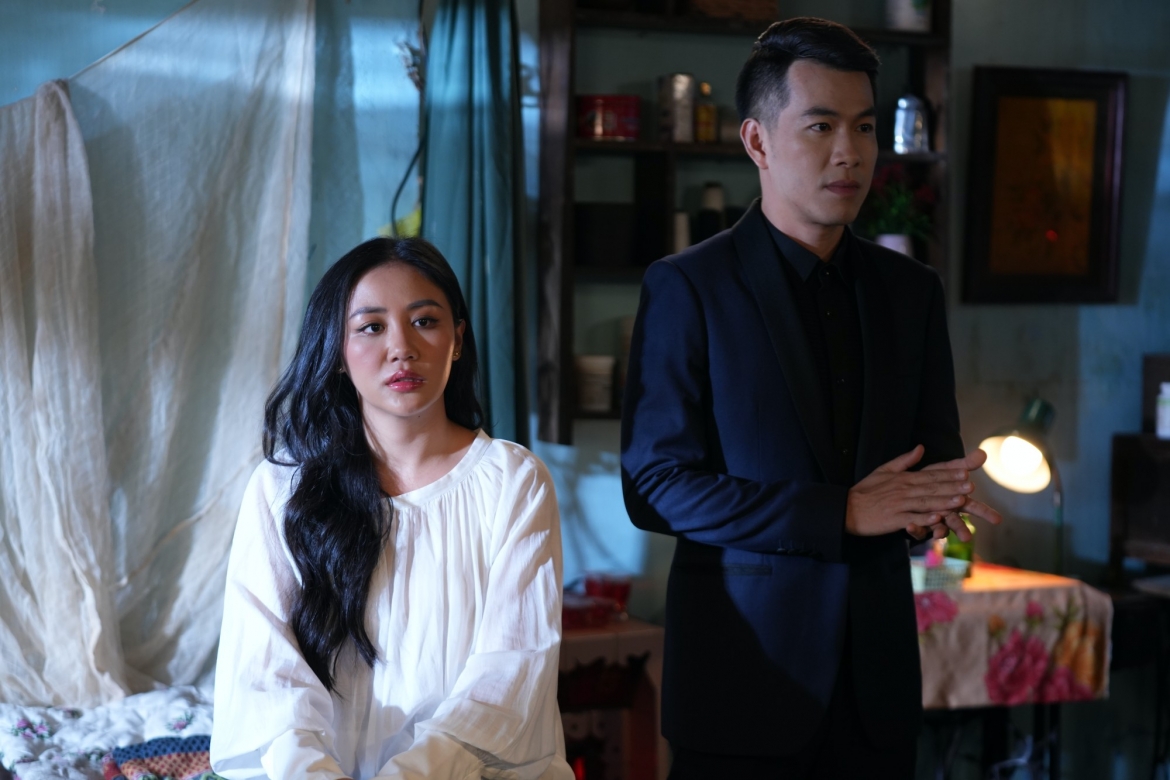 Văn Mai Hương, Hồ Trung Dũng hát nhạc phim "Con Nhót mót chồng".