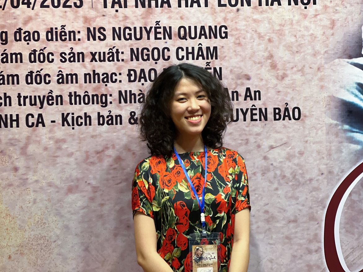 “Trang cảm thấy vinh dự khi được các cô chú, anh chị đánh giá cao”.