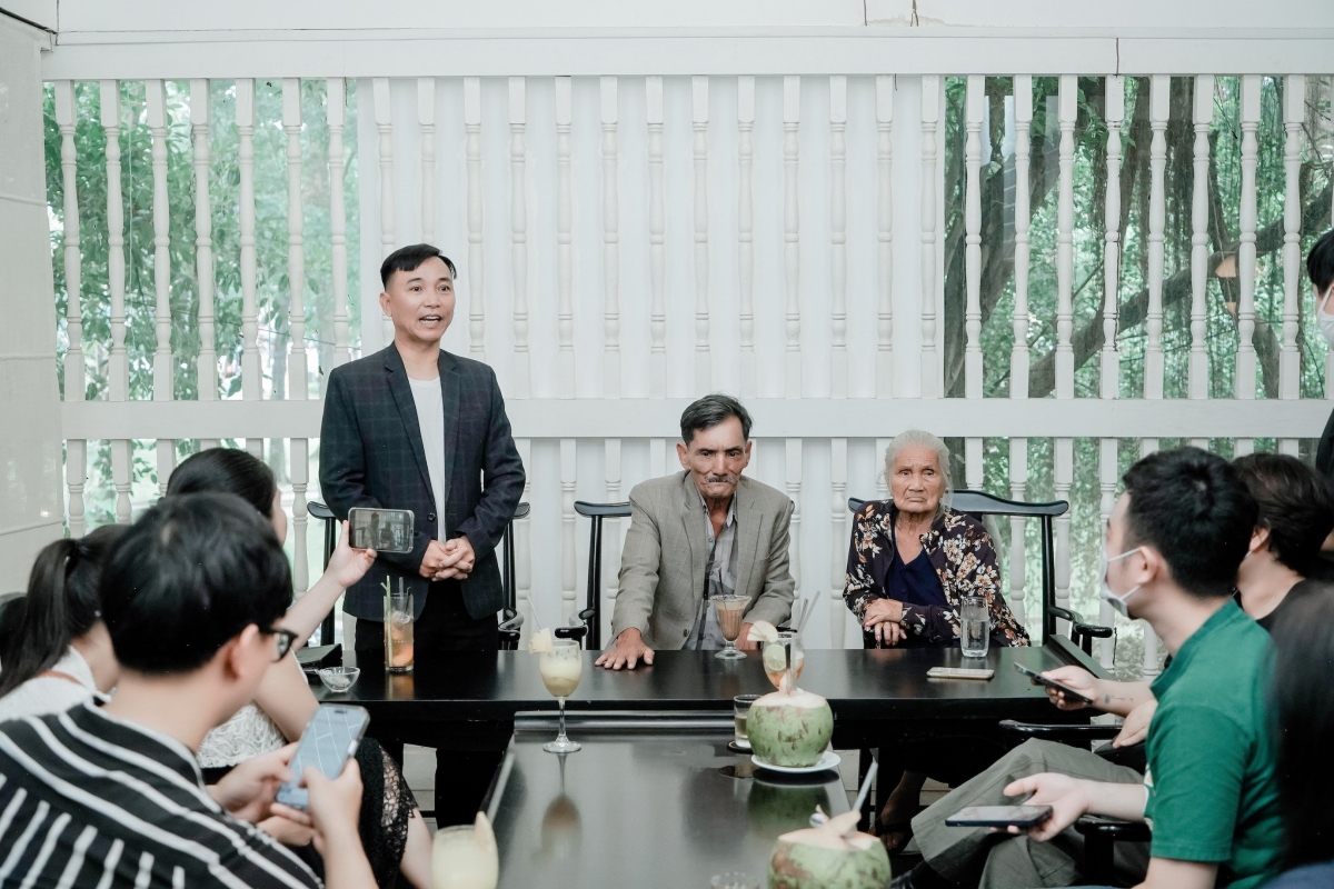 Nhạc sĩ Tô Hiếu mong muốn đêm nhạc này mang tính chất từ thiện nên bàn với diễn viên Thương Tín và thống nhất toàn bộ doanh thu từ đêm nhạc dành tặng cho các nghệ sĩ lớn tuổi có hoàn cảnh khó khăn.