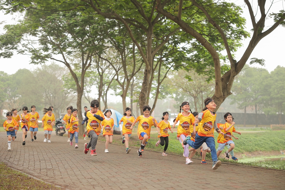 unior Warriors hướng tới mục đích xây dựng một môi trường thi đấu lành mạnh giúp trẻ phát triển thể chất và nâng cao nghị lực, sức bền.