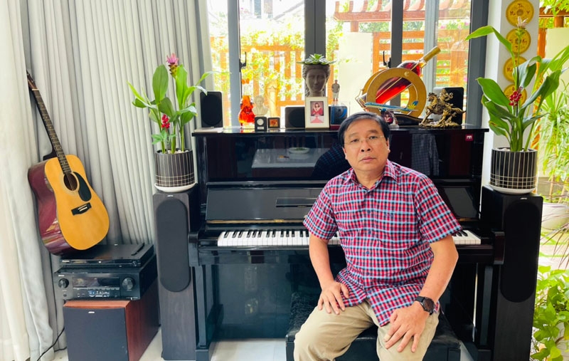 Nhạc sĩ Đinh Trung Cẩn.