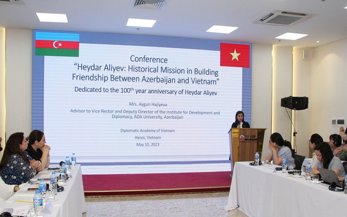 Hội thảo về Heydar Aliyev với Việt Nam, tổ chức ở Học viện Ngoại giao Việt Nam vào ngày 10/5. Ảnh: Đại sứ quán Azerbaijan tại Việt Nam.