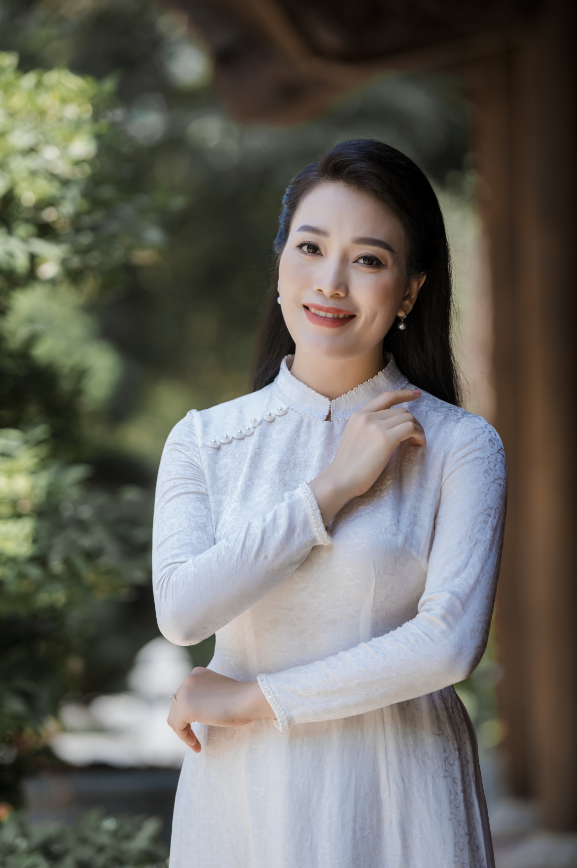 Huyền Trang được khán giả yêu thích hiện nay ở dòng nhạc trữ tình quê hương