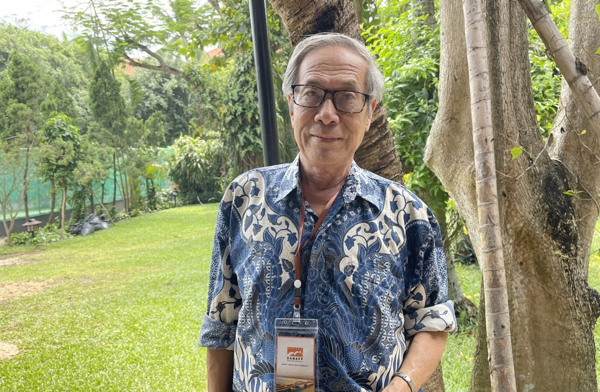 Đạo diễn, NSƯT Đặng Tất Bình.