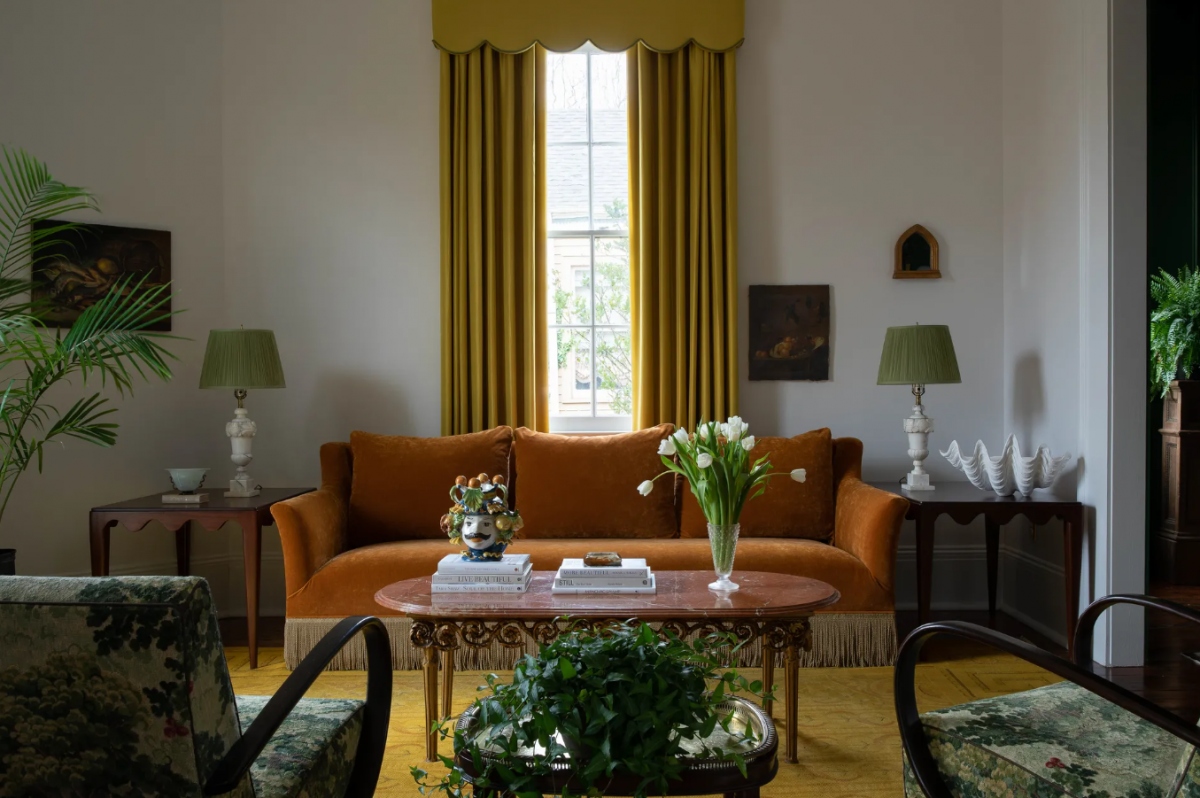 Phòng khách với thiết kế đậm chất Victoria.