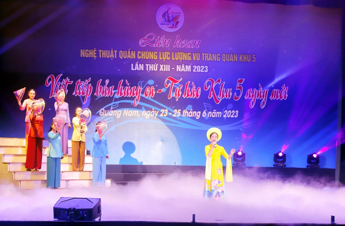 Liên hoan thu hút hơn 500 cán bộ, chiến sĩ tham gia