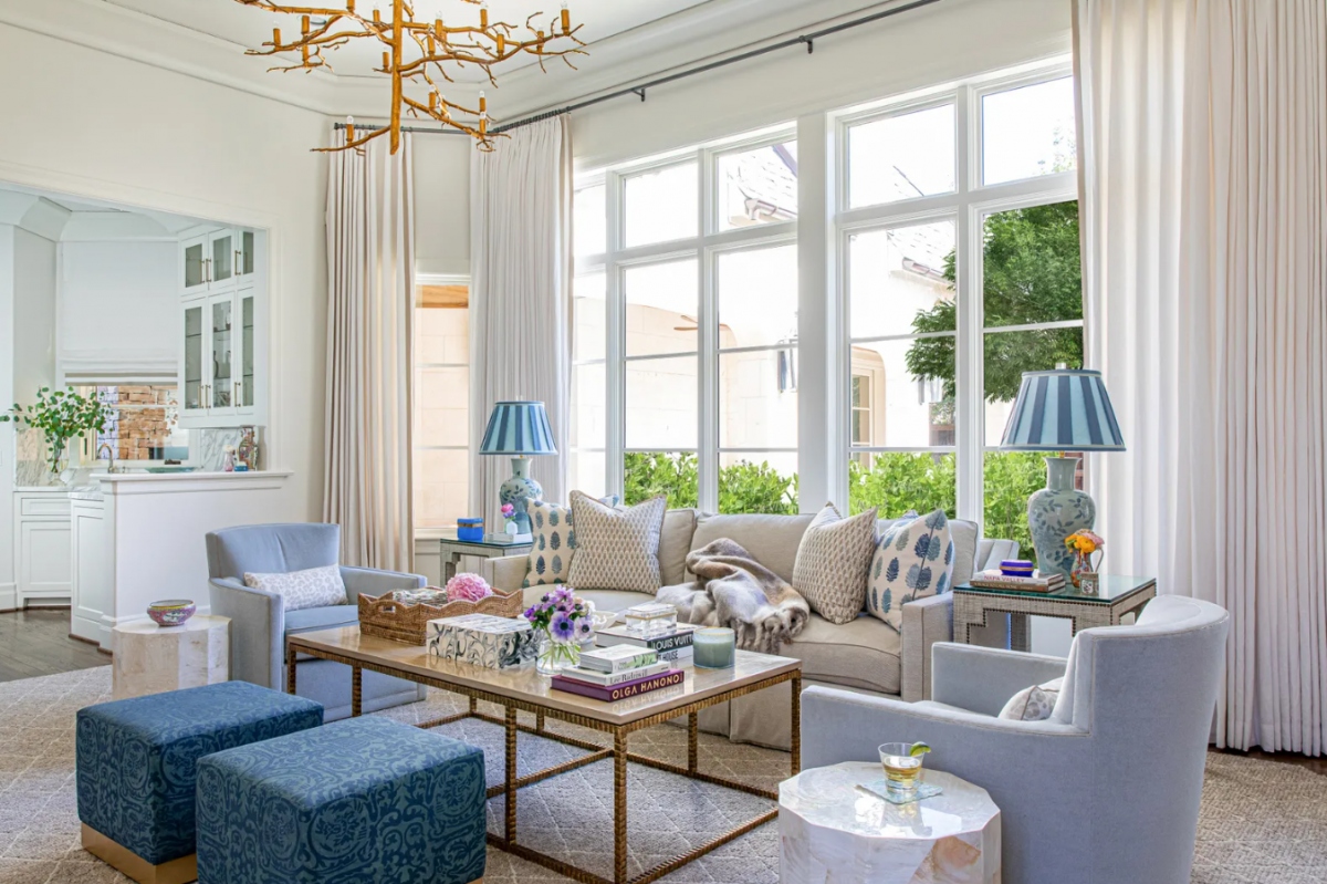 Sắc màu pastel vui nhộn trong phòng khách.