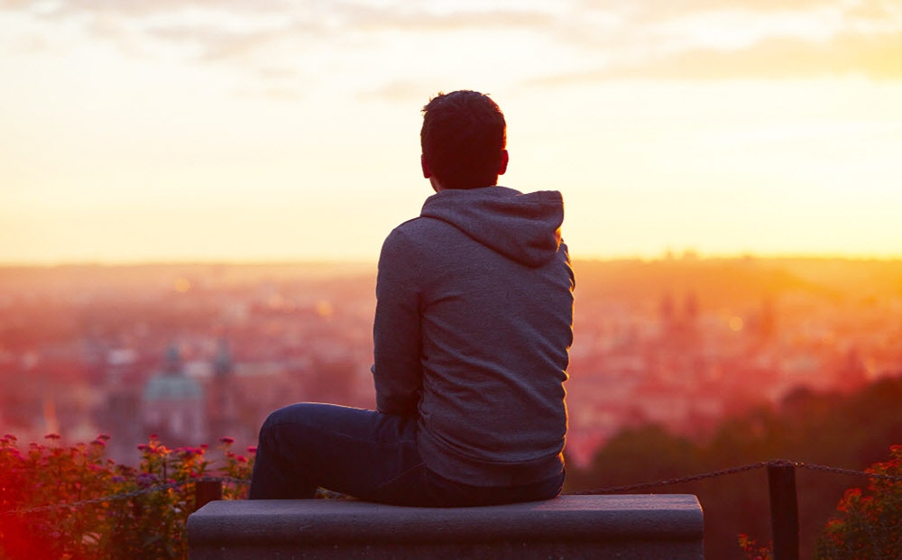 Biết tôi yêu Thủy, Tài thay đổi thái độ với tôi khiến tôi rất buồn (ảnh minh họa)