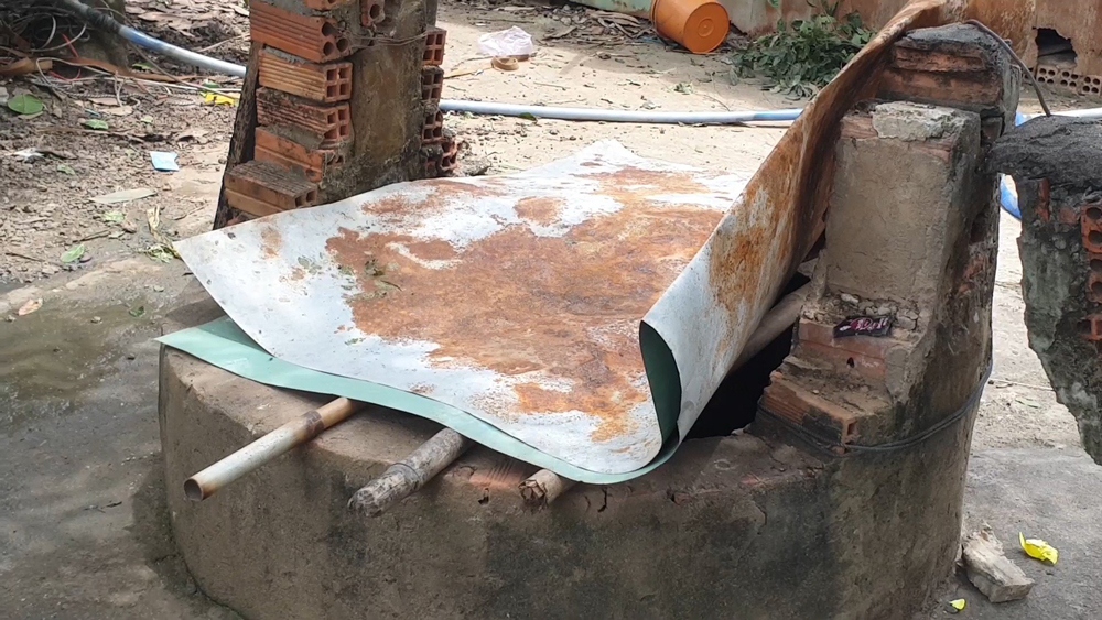 Giếng nước nơi cháu T. bị rơi xuống, tử vong. Ảnh: ĐC.