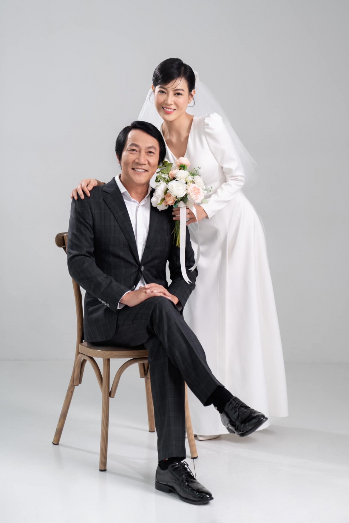 Ảnh cưới của Luyến và Lưu.
