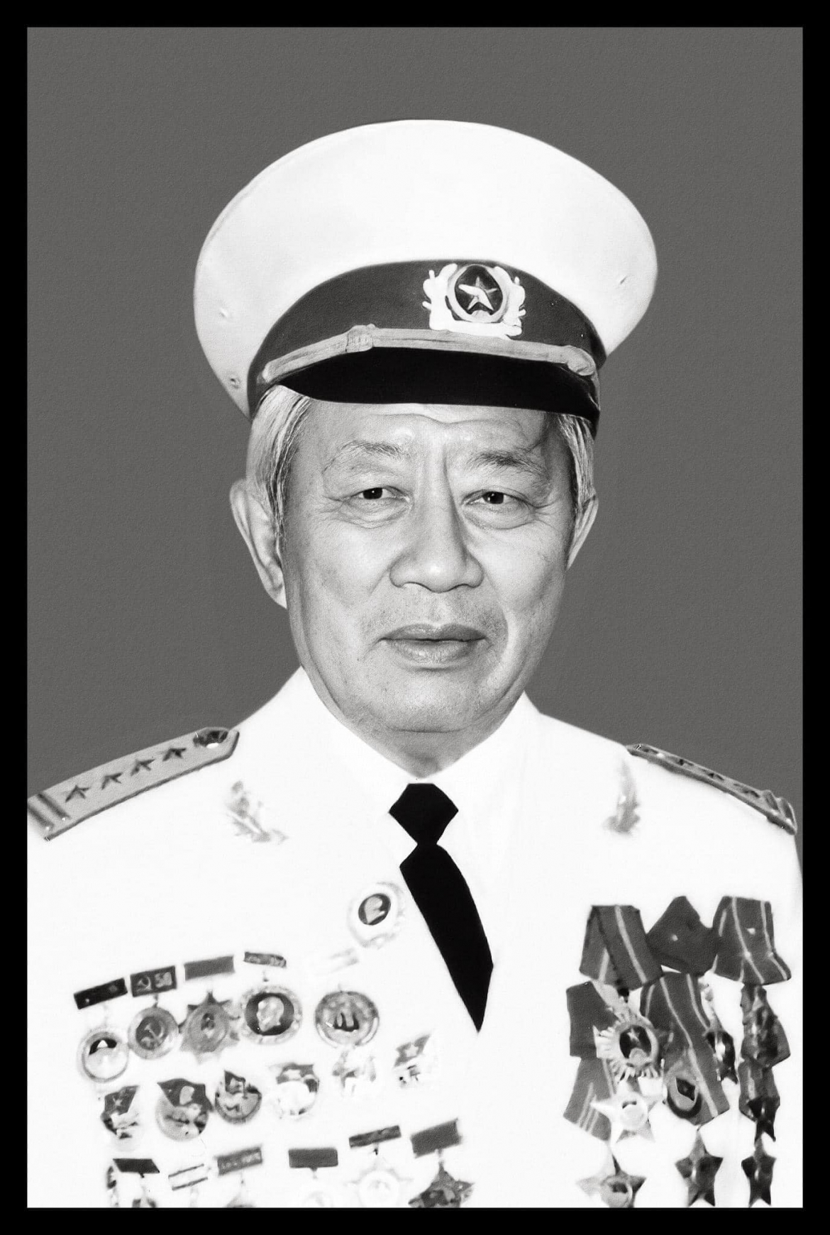 Nhà văn Nguyễn Trần Thiết