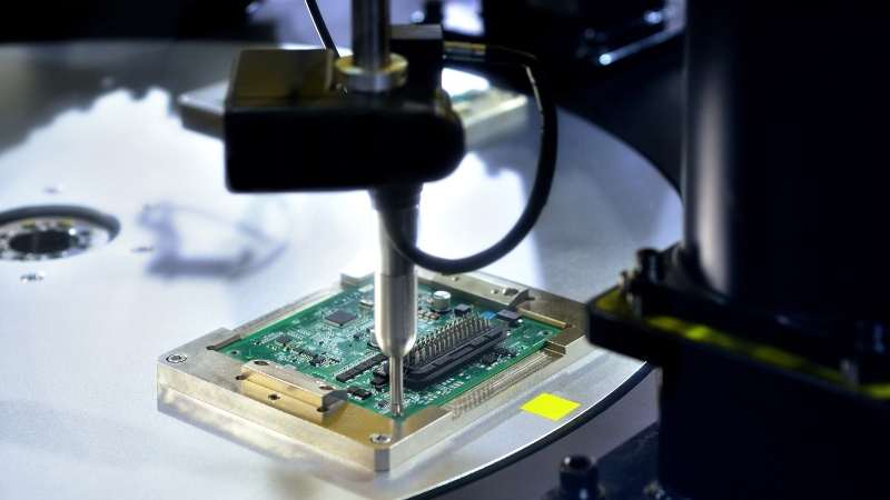 Sản xuất chip bán dẫn. (Ảnh: VCG)