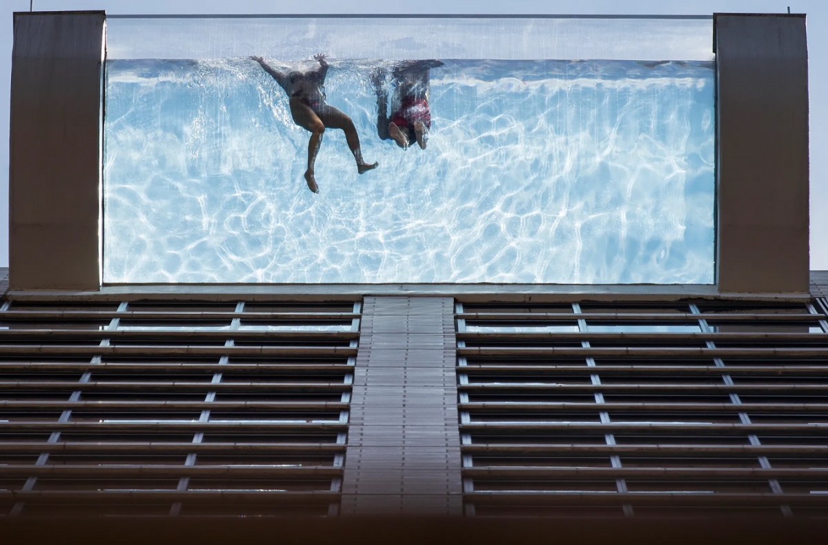 Market Square Tower (Texas, Mỹ): Bể bơi lý tưởng cho những người yêu thích độ cao và trải nghiệm cảm giác mạnh.