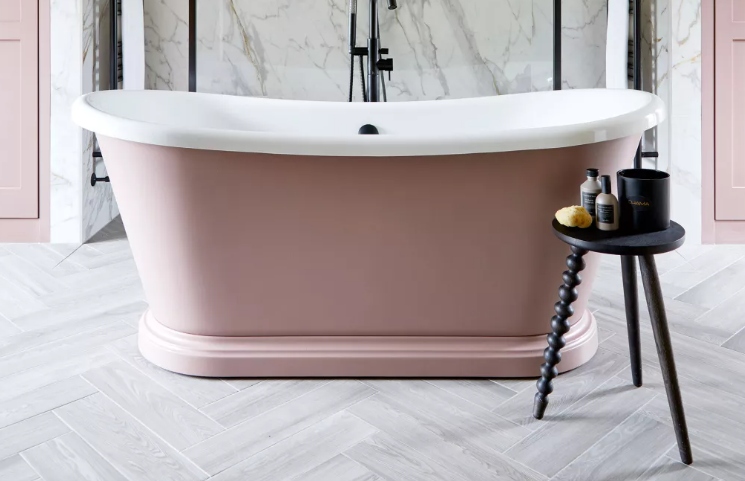 Bồn tắm: Một chiếc bồn tắm ấn tượng có thể tạo nên điểm nhấn cho căn phòng. Nhiều người lựa chọn những chiếc bồn tắm màu trắng để tạo cảm giác sạch sẽ và sang trọng. Tuy nhiên, bạn có thể lựa chọn những gam màu khác cho chiếc bồn tắm của mình, tùy theo sở thích và phong cách thiết kế bồn tắm của bạn. 