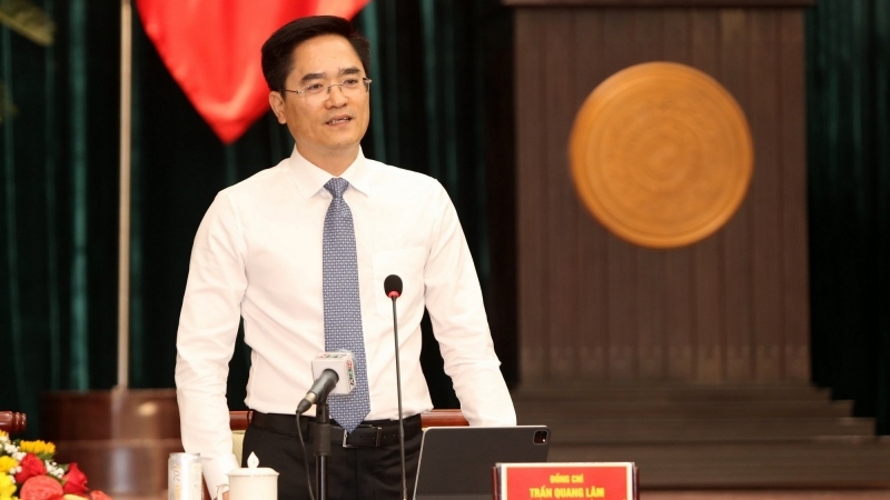 Giám đốc Sở Giao thông vận tải TP.HCM trả lời chất vấn (ảnh H.A)