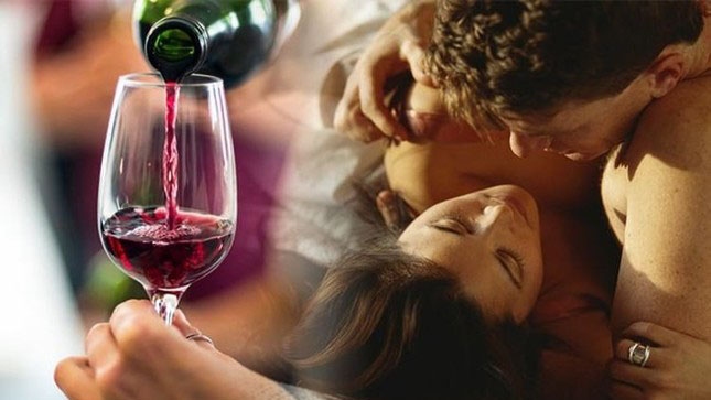 Rượu vang đỏ được chứng minh có lợi cho đời sống tình dục.