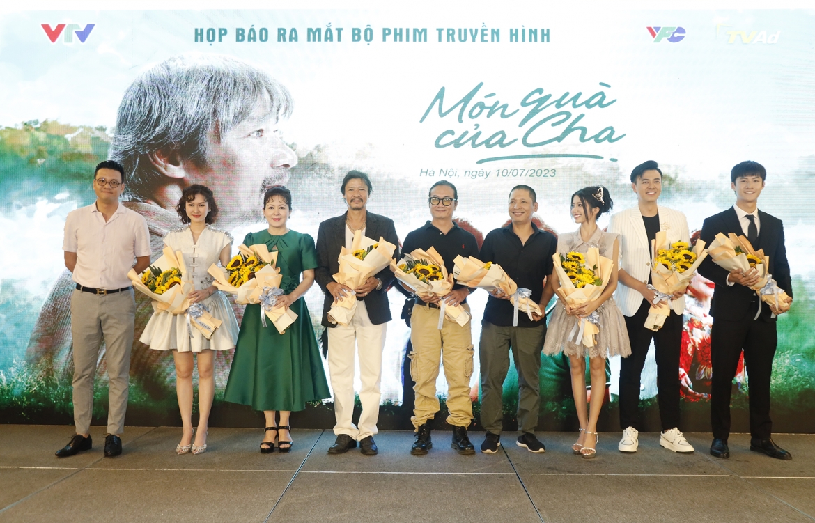 Phim truyền hình nối sóng "Cuộc đời vẫn đẹp sao" quy tụ sự tham gia diễn xuất của NSƯT Võ Hoài Nam, NSND Minh Hòa, Hương Giang, Tuấn Tú,...