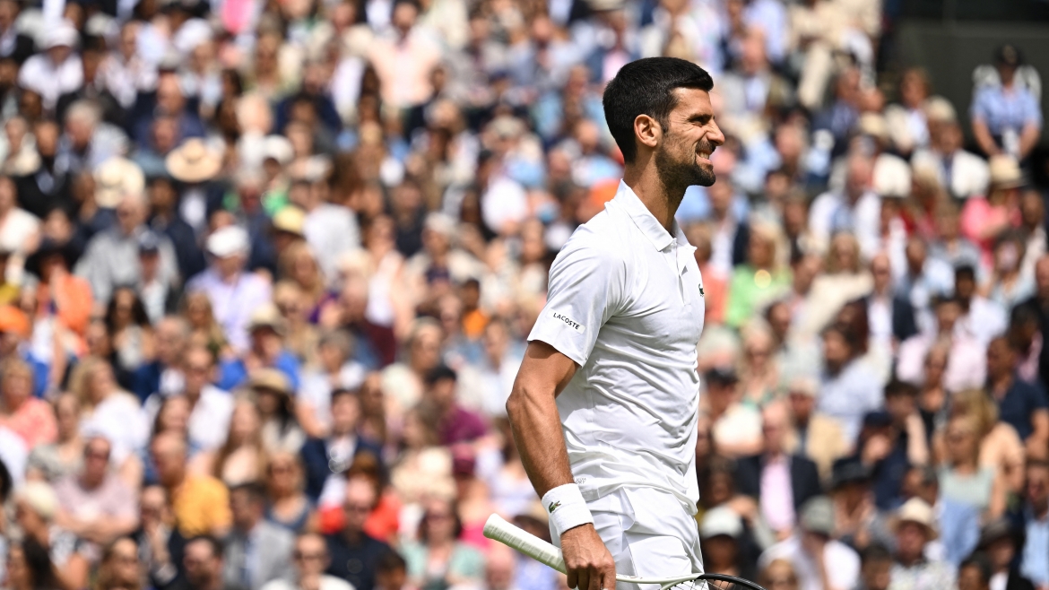 Djokovic dẫn trước đến 5-0 và dễ dàng kết thúc set 1 với tỷ số 6-1. 