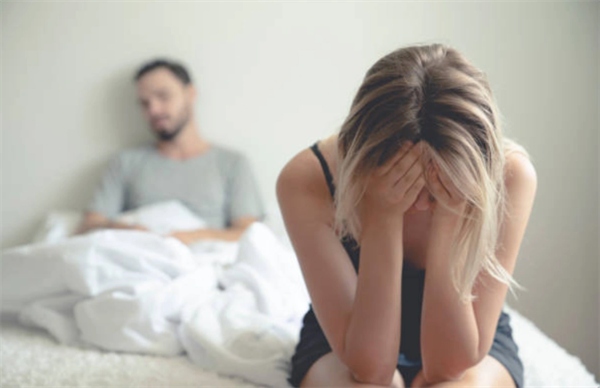 Tôi đã luôn phải giấu chuyện chồng ngoại tình để giữ hình ảnh cho anh ấy (ảnh minh họa)