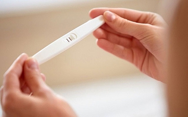 Con gái mới học lớp 11 đã mang thai, tôi nên làm gì? (ảnh minh họa)