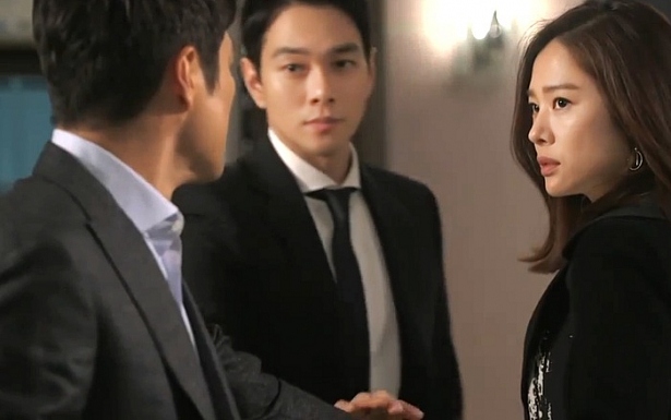 Người yêu tôi có một anh bạn thân, nhưng hành động, cử chỉ của họ nhìn nhau thân thiết, đắm đuối quá mức bình thường (Ảnh minh họa)