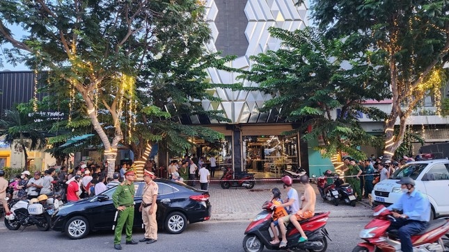 Quán karaoke nơi xảy ra vụ nhân viên đâm chết người