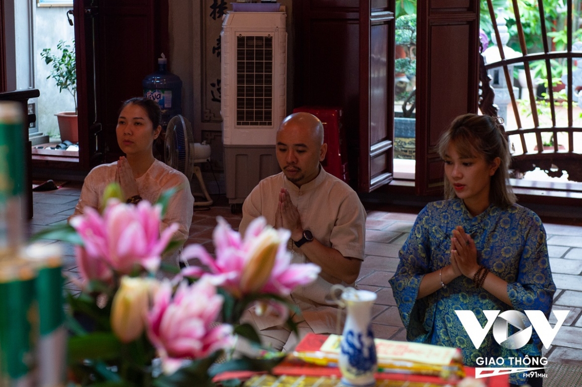 Ở Việt Nam có hai Thần Lửa, trong đó vị Quang Hoa Mã Nguyên Súy được thờ phụng tại đền Hỏa Thần.