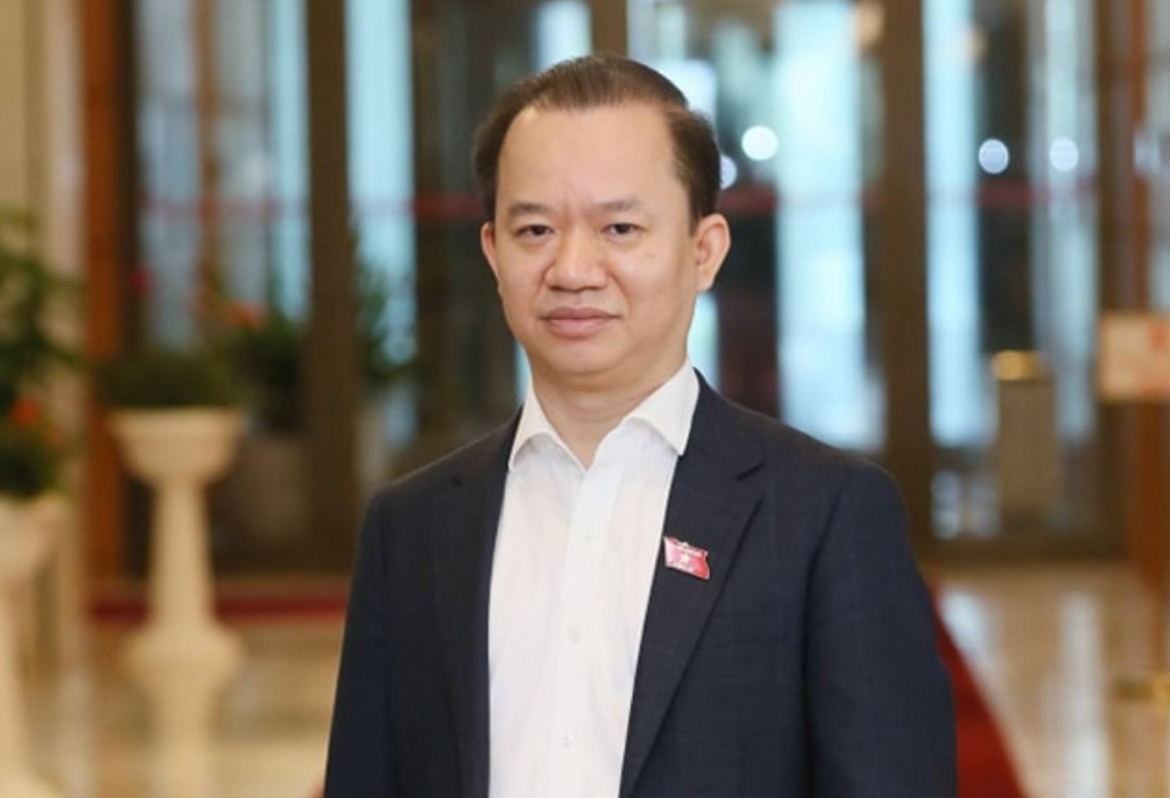 PGS.TS Bùi Hoài Sơn, Ủy viên thường trực Ủy ban Văn hóa Giáo dục của Quốc hội.