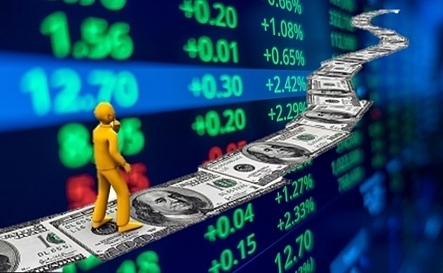 Bộ Tài chính đề xuất cá nhân cư trú chuyển nhượng chứng khoán sẽ chịu mức thuế suất 20% trên thu nhập tính thuế (Ảnh minh họa: KT)