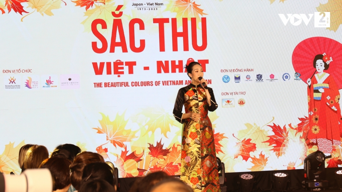 Bảo tàng Phụ nữ Việt Nam phối hợp với Câu lạc bộ Di sản Áo Dài Việt Nam và một số đơn vị tổ chức sự kiện “Sắc thu Việt – Nhật” trình diễn và giao lưu sưu tập Áo dài Việt Nam và Kimono Nhật Bản.