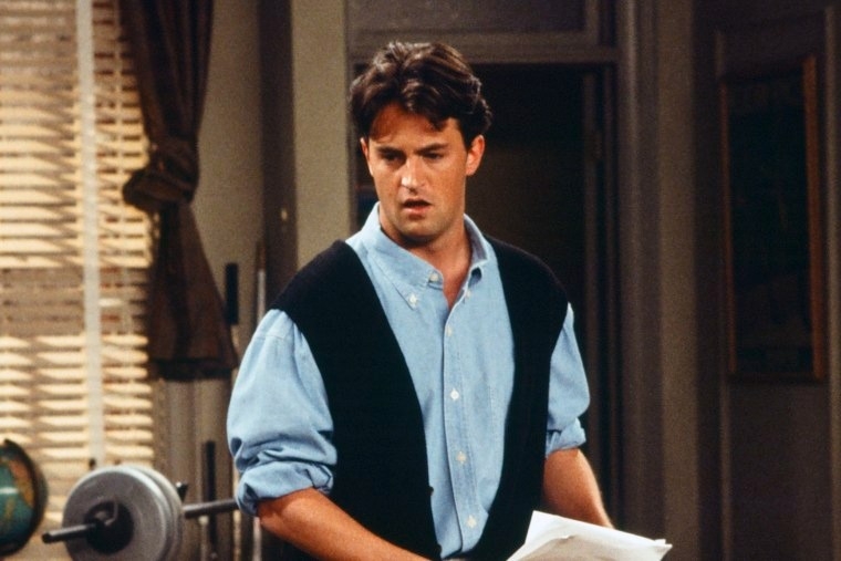Tên tuổi của Matthew Perry trở nên nổi tiếng khi đảm nhận nhân vật Chandler Bing trong "Friends".