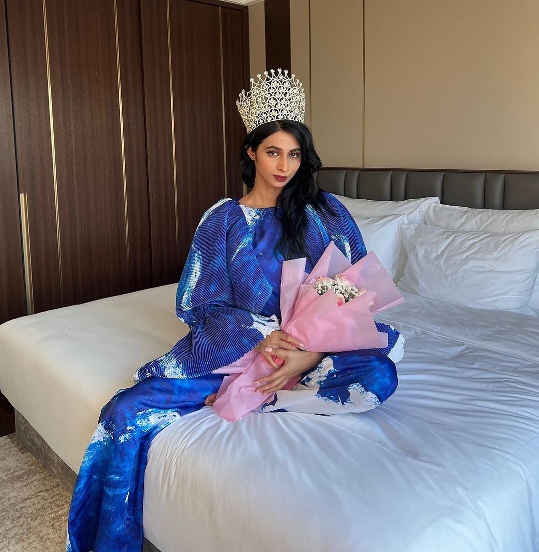 BTC Miss Grand International 2023 (Hoa hậu Hòa bình Quốc tế) cho biết thí sinh Sri Lanka phải rút lui khỏi cuộc thi sau khi vừa đến Hà Nội do thành viên trong gia đình đột ngột qua đời: "Chúng tôi xin thông báo Miss Grand Sri Lanka 2023 sẽ rút lui khỏi MGI2023 do mất mát đột ngột trong gia đình. Chúng tôi gửi lời chia buồn và động viên sâu sắc đến Sayuri Jayarathne và gia đình cô", ban tổ chức thông báo trên fanpage của cuộc thi.