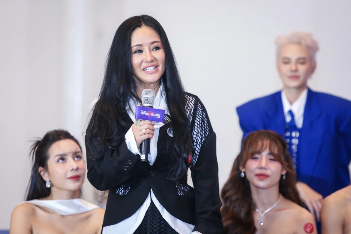Theo đơn vị sản xuất, Hồng Nhung, Mỹ Linh... đến "Chị đẹp đạp gió rẽ sóng" không phải quyết thắng thua, nên không mang tinh thần tranh đấu trong chương trình.