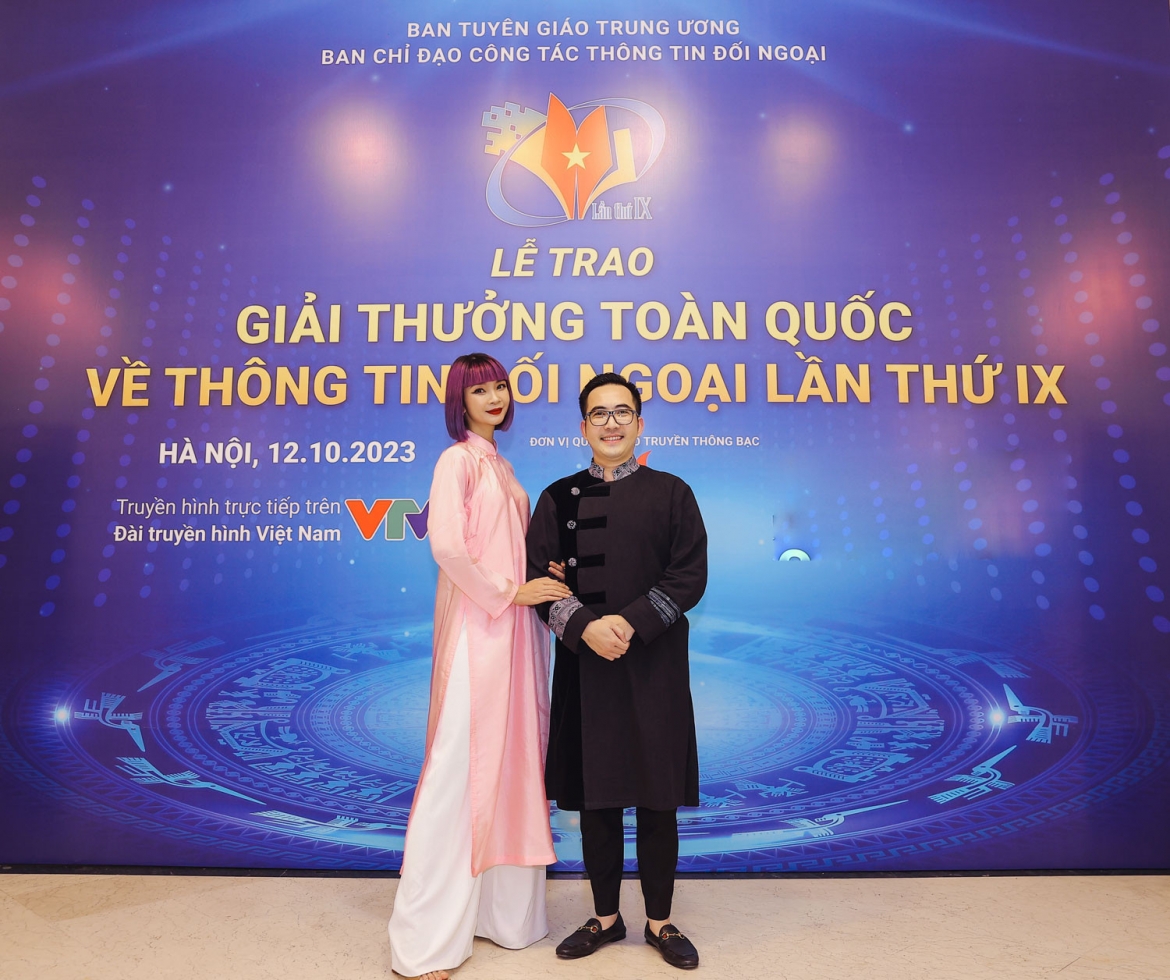 Đạo diễn Hoàng Công Cường và siêu mẫu Hạ Vy