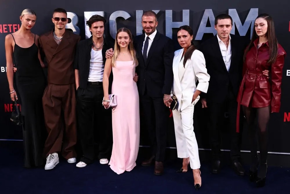 Đại gia đình David Beckham tham dự buổi ra mắt phim.