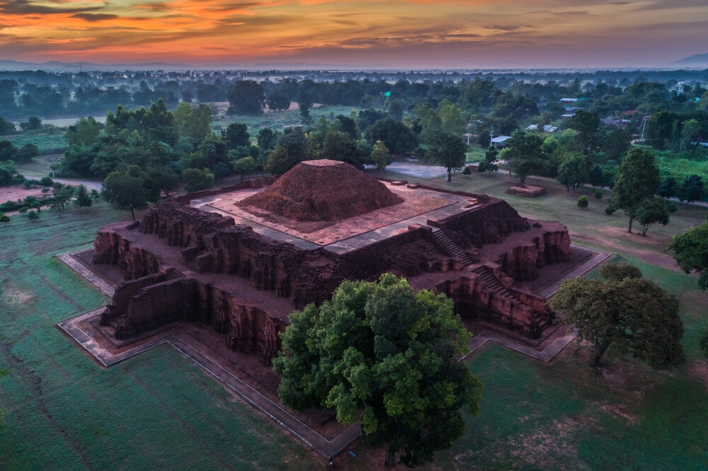 Di tích Khao Klang Nok tại khu di sản Si Thep, Thái Lan. Nguồn: Cục Mỹ thuật Thái Lan/UNESCO