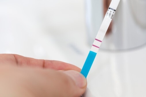 Hai đứa đang ở giai đoạn tìm hiểu nhưng mới đây, bạn gái thông báo có bầu (ảnh minh họa)