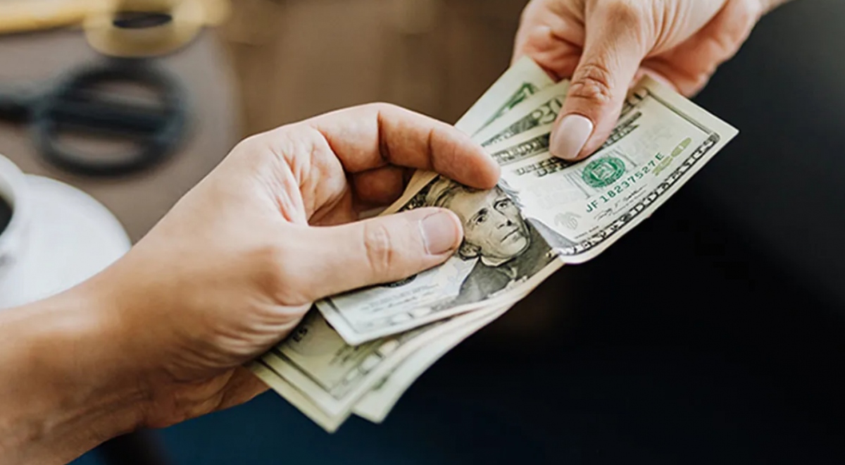 Vợ cũ của chồng đột nhiên đến vay tiền tôi (ảnh minh họa)