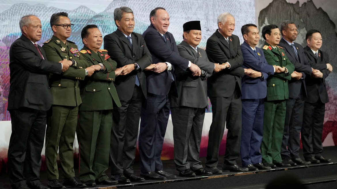 Các Bộ trưởng Quốc phòng ASEAN tại phiên khai mạc.