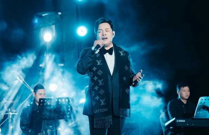 Quang Lê cho biết trong tháng 11 này, anh sẽ cho ra mắt dự án âm nhạc Hát trên quê hương 4. Đây là dự án âm nhạc Quang Lê đã làm từ trước, có ghi hình và cũng có hình ảnh cuối cùng của danh hài Chí Tài và ca sĩ Phi Nhung. (Theo: VTC News)