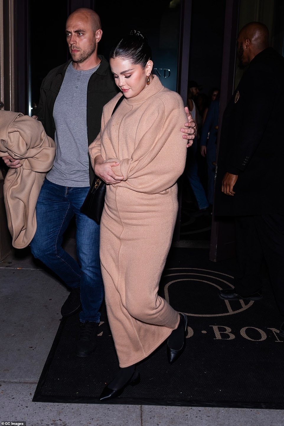 Tuy nhiên, đến thời điểm hiện tại tài khoản Instagram của Selena Gomez vẫn chưa bị xoá.