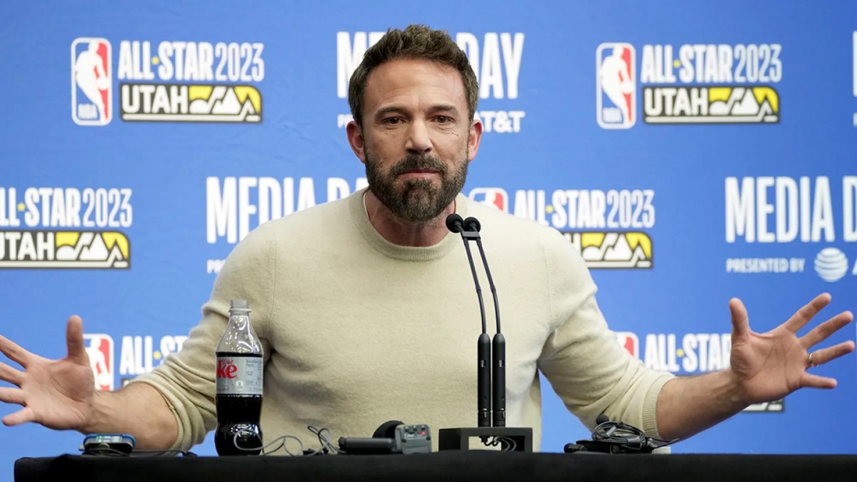 Ben Affleck sẽ không quay một cảnh trong "Gone Girl" yêu cầu anh phải đội mũ New York Yankees.