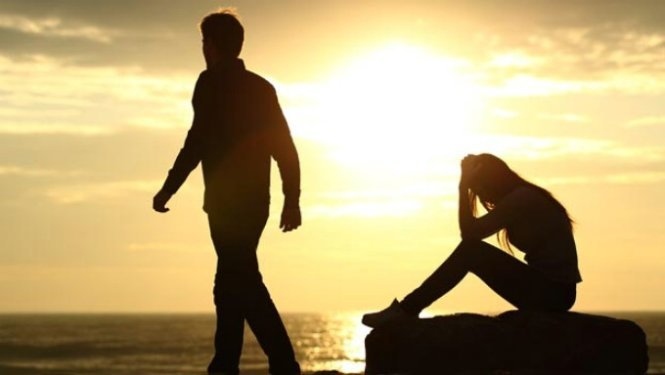 Vợ tôi suy sụp và sau đó là nhất quyết đòi ly hôn khi biết tôi phản bội (ảnh minh họa)