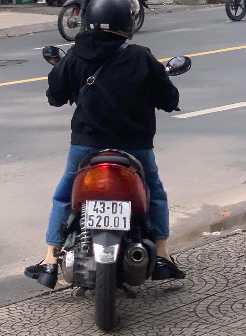 Chiếc xe máy Phương sử dụng để thực hiện hành vi phạm tội (ảnh: CA).