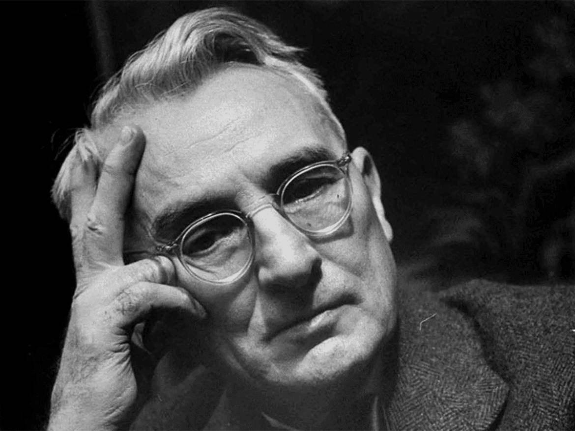 Tác giả Dale Carnegie.
